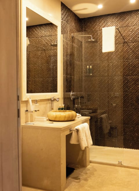 Deluxe Double Room, Sea View | Bathroom | Shower, designer toiletries, hair dryer, bathrobes