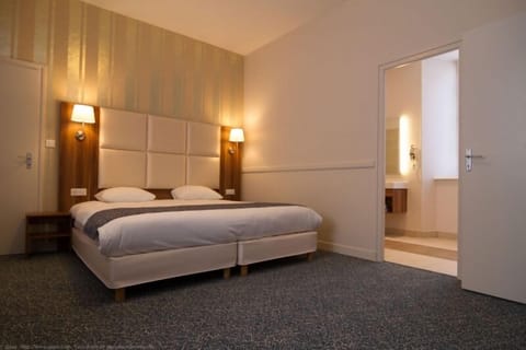 Individually furnished, desk, blackout drapes, soundproofing