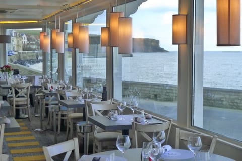 Lunch and dinner served, local cuisine