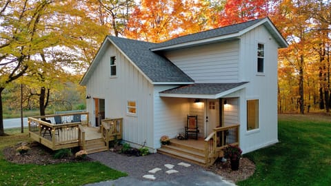 Welcome to the Malone Creek house 