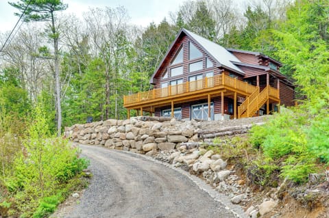 Conway Vacation Rental | 5BR | 3BA | 2,310 Sq Ft | 1 Step to Enter