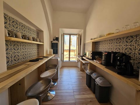 Cookware/dishes/utensils