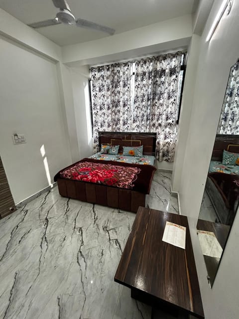 Deluxe Double Room, City View | In-room safe, soundproofing, free WiFi, bed sheets