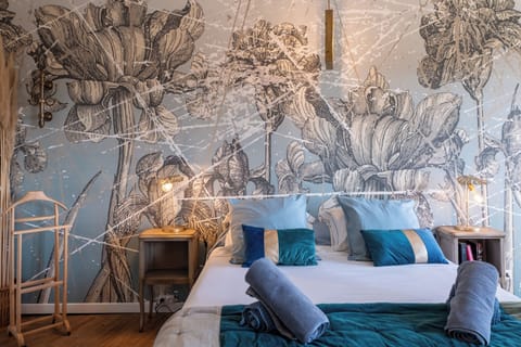 Deluxe Double Room, Mountain View | Free WiFi, bed sheets