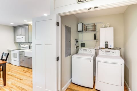 Cottage (2 Bedrooms) | Interior