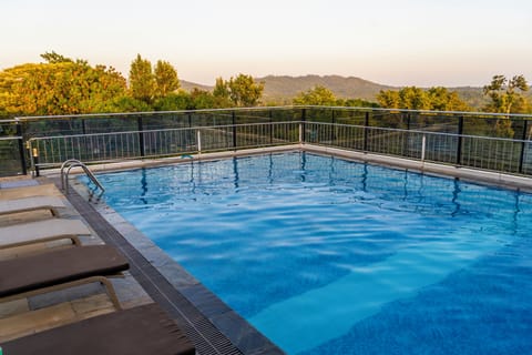 Indoor pool, sun loungers