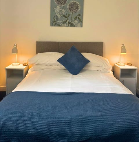 Standard Double Room | Free WiFi