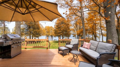 Wake up to the beauty of autumn, spend the day exploring Door County, and return home to a cozy space at the end of the day.