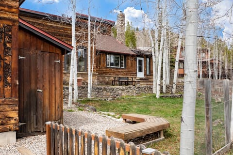 Roomy front yard with space for games, property is pet friendly!