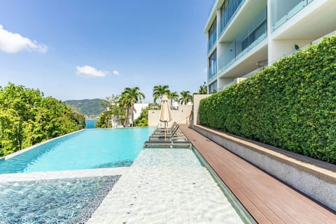 Premium Apartment | Iron/ironing board, free WiFi