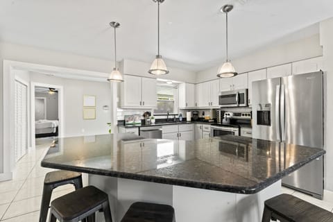 Fully Equipped Kitchen w/ Stainless Steel Appliances