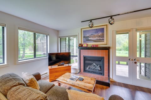 Living Room | Smart TV | Electric Baseboard Heating | Queen Sleeper Sofa