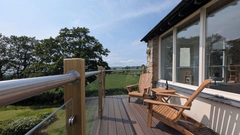 Cottage | Property grounds