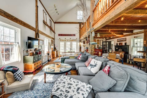 House (6 Bedrooms) | Interior