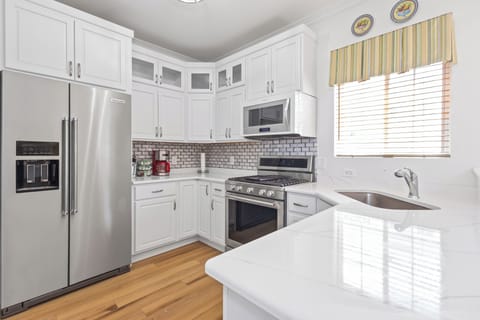 Plenty of counter space an storage in the kitchen
