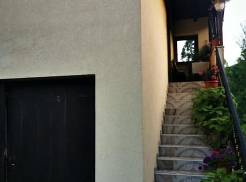 House (Two Bedroom Apartment Tomislav) | Staircase