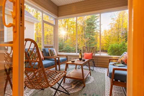 Sunset 3 seasons room