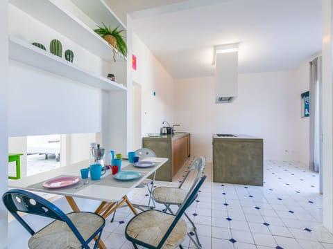 Shrub, Residential Area, Home, Estate, Garden, Lawn, Landscaping, Yard, Mansion, Villa