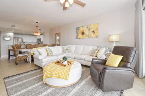 Sterling Shores 302 - Living Area