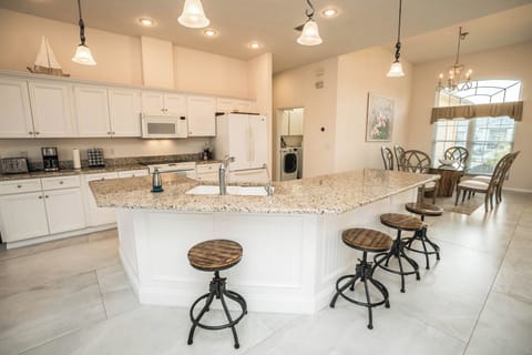 Gulfcoast Oasis Fully Equipped Kitchen