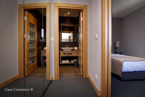 Deluxe Single Room, Ensuite | Desk, laptop workspace, free WiFi