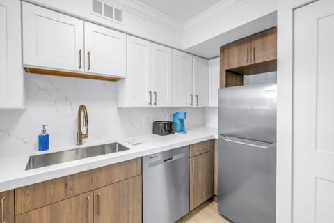 New kitchens, Siesta Key Village 2BR