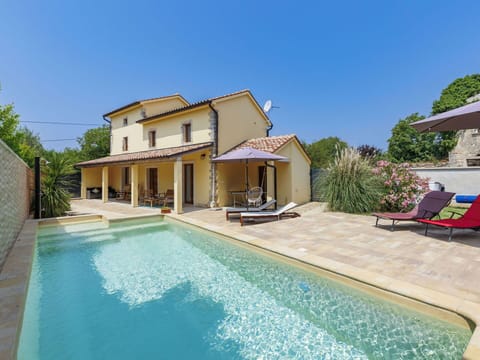 Swimming Pool, Residential Area, House, Home, Estate, Villa, Hacienda, Resort, Farmhouse, Landscaping