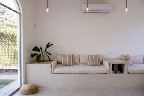 Casa Colinas