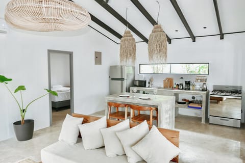 Deluxe House, 2 Bedrooms, Private Pool, Garden View | Private kitchen | Fridge, oven, stovetop, cookware/dishes/utensils