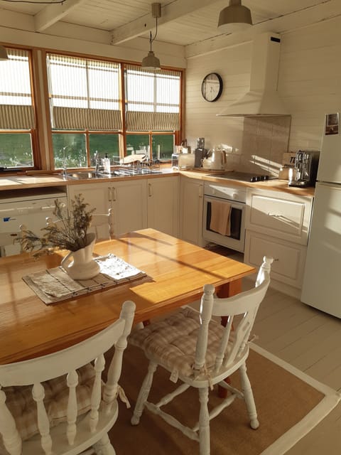 Large country kitchen.