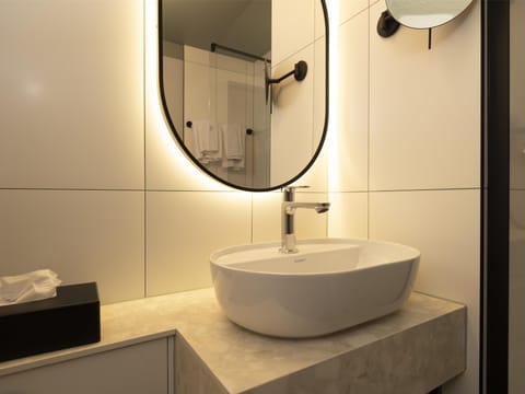 Eco-friendly toiletries, hair dryer, towels