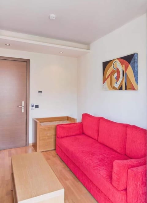 Superior Suite, Balcony, Sea View | In-room safe, blackout drapes, soundproofing, iron/ironing board