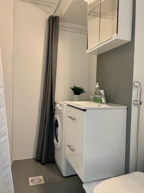 Comfort Apartment, 2 Bedrooms, City View | Bathroom
