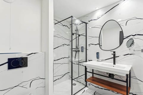 Shower, towels, soap, shampoo