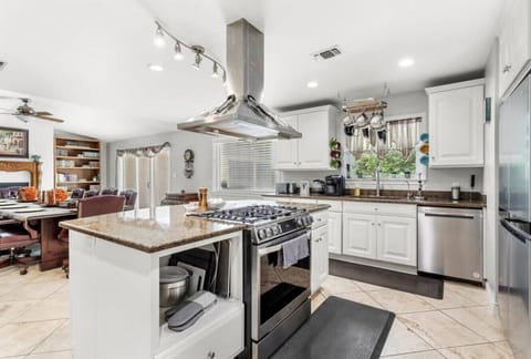Fully Stocked Kitchen