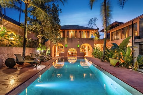 Front of property - evening/night