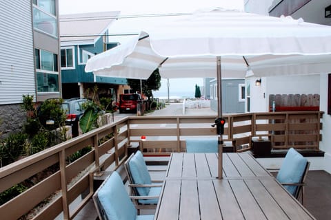 Ocean Waves from the Front Deck