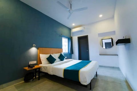 Deluxe Room | Egyptian cotton sheets, premium bedding, down comforters