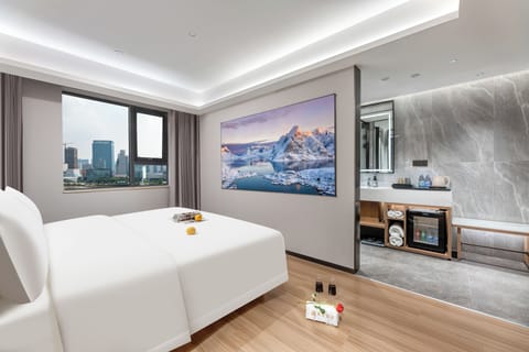 Deluxe Double Room | Blackout drapes, soundproofing, iron/ironing board, free WiFi