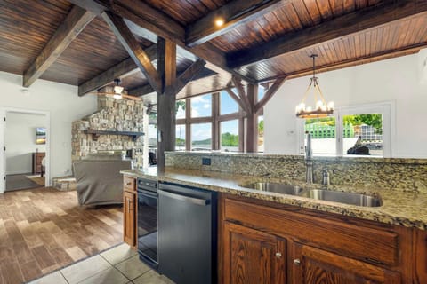 Fully equipped kitchen with everything you need for meals and counter seating for 4