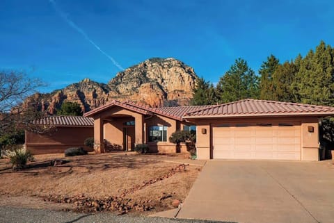 Welcome to your beautiful Sedona red rock retreat home!