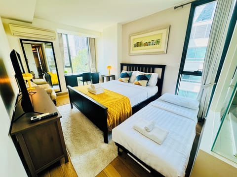 Queen & Single Bed (Note: Single Bed provided when booked as 3 guests)