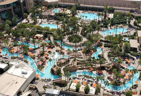 3 outdoor pools, open 9:00 AM to 7:00 PM, free cabanas, sun loungers