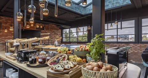 Daily buffet breakfast (EUR 20 per person)