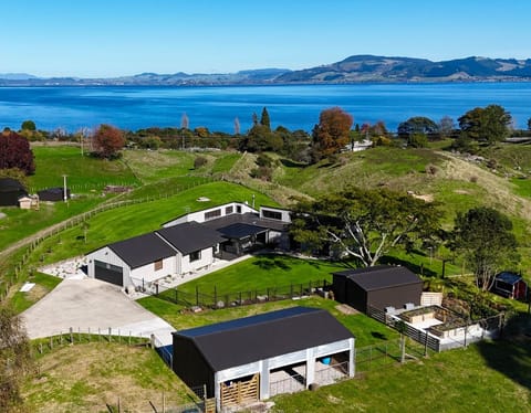 Private 10-acre lakeside retreat with panoramic views