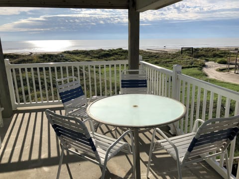 Condo, 3 Bedrooms | Outdoor dining