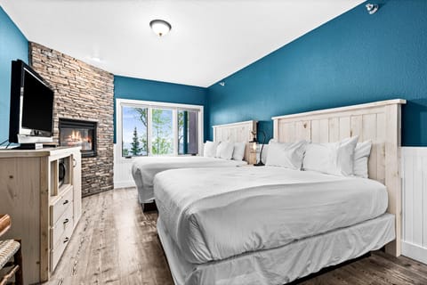 Breathtaking lake views morning to night