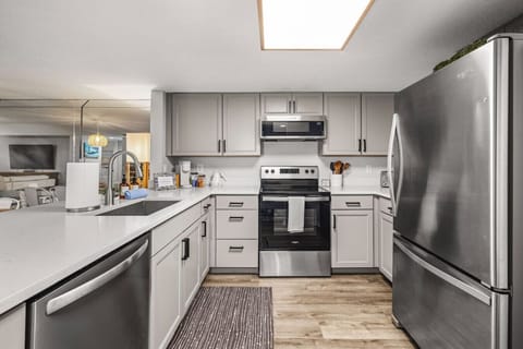 From family meals to casual snacks, this fully equipped kitchen makes every moment sweeter and stress-free.