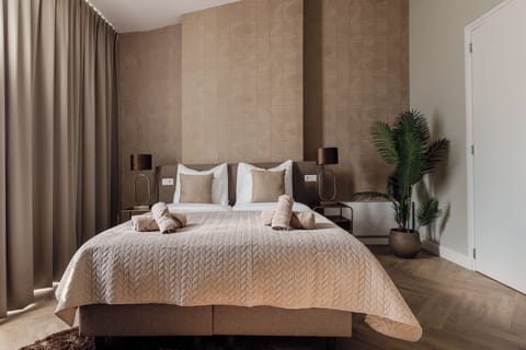 Discover Tilburg Centrum from our cozy Bed en Koffie apartment.
Ontdek Tilburg Centrum vanuit ons gezellige Bed en Koffie appartement.
Entdecken Sie Tilburg Zentrum von unserem gemütlichen Bed en Koffie Apartment.