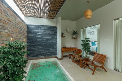 Luxury Cottage, Patio | Room amenity